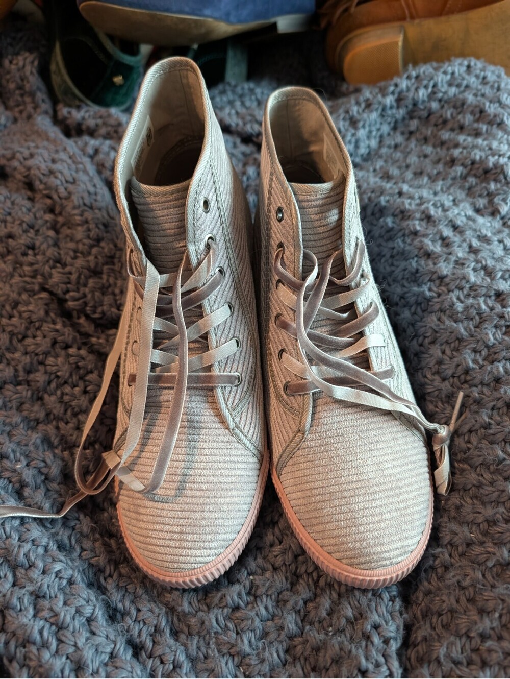 Toms Camarillo Corduroy Shoes Women's Size 8 Gray High Top Ortholite Sneakers